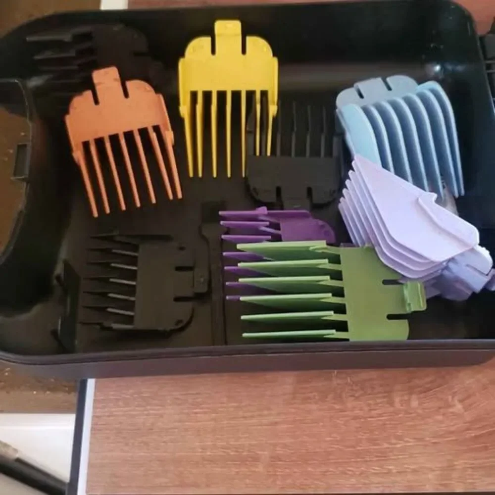 WAHLpro chrome combo kit hair clippers with guards